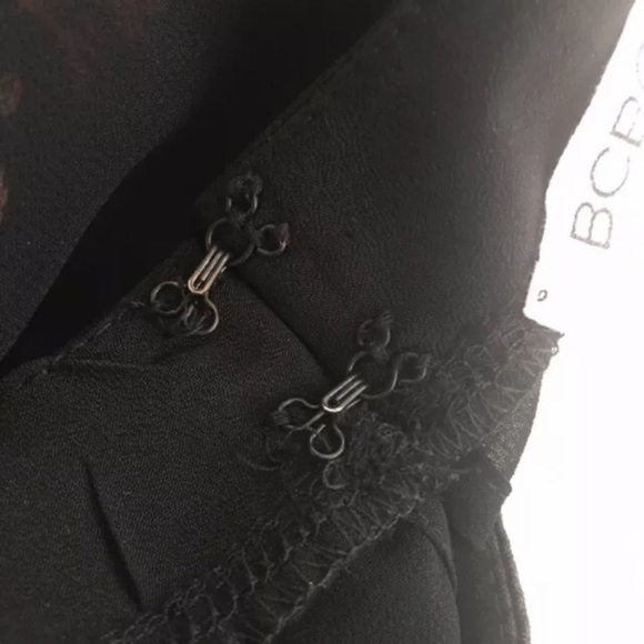 BCBGeneration Black Floral Top - Picture 6 of 6